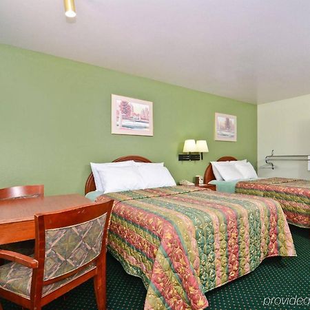 Pine Point Inn & Suites 스미스빌 외부 사진