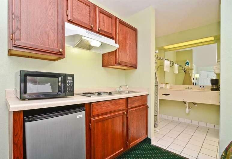 Pine Point Inn & Suites 스미스빌 외부 사진