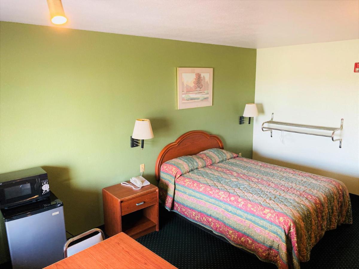 Pine Point Inn & Suites 스미스빌 외부 사진